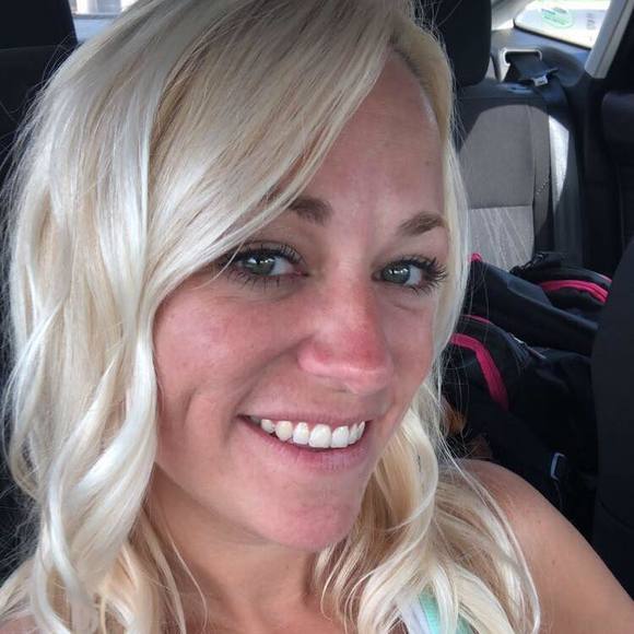 Meet your Posher, Melissa - Picture 1 of 1